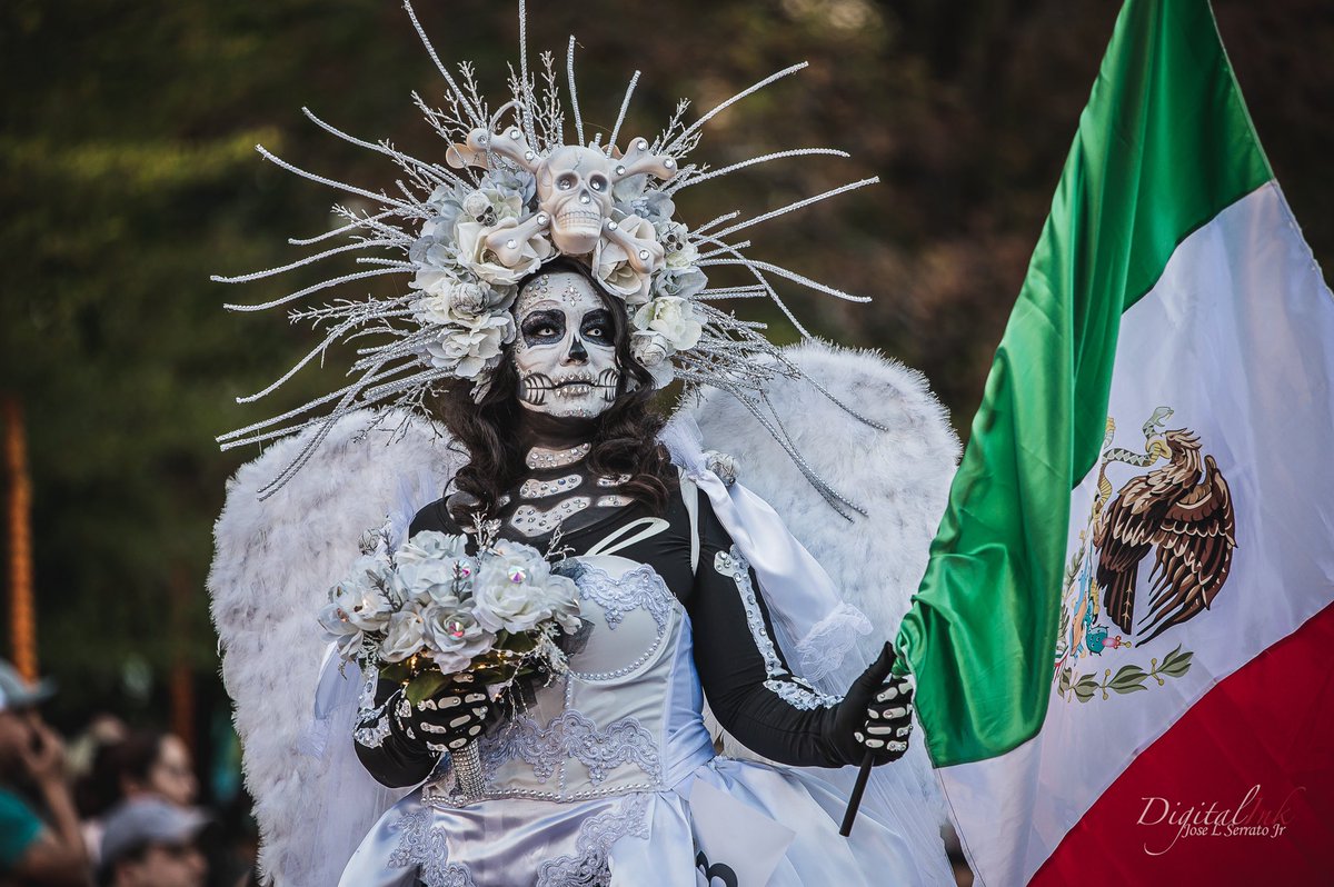 Jose Serrato (@digitalink817) on Twitter photo Catrina contest at <a href="/sundancesquare/">Sundance Square</a> in Fort Worth, TX #catrina #diadelosmuertos #DayoftheDead Catrina contest at <a href="/sundancesquare/">Sundance Square</a> in Fort Worth, TX #catrina #diadelosmuertos #DayoftheDead
