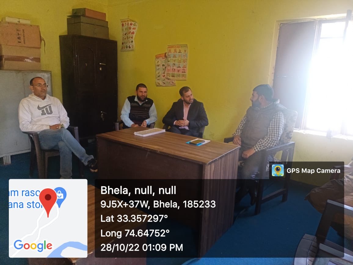 mo_shahar's tweet photo. With the ultimate aim of realising Jan Bhagidari and strengthening of grassroots democracy,B2V4 has kickstarted in Block Budhal New with full swing. Glad to see proactive role of general public and PRIs.
⁦@DioRajouri⁩ ⁦@dmrajouri⁩ 
#B2V4
#backtovillage https://t.co/mRzsls6FUl