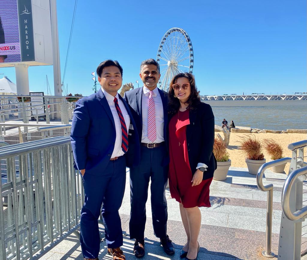 Crisp fall weather🍁, warm Starbucks lattes ☕, and fun times visiting our wonderful DC, Maryland, and Virginia customers! 🧡

#CaseCTRL #WashingtonDC #NationalHarbor #Maryland #Virginia <a href="/DrAshvinKDewan/">Ashvin K. Dewan, MD</a> <a href="/Pamela_Singh/">Pamela Singh</a> <a href="/nathanlrogers/">Nathan Rogers</a>