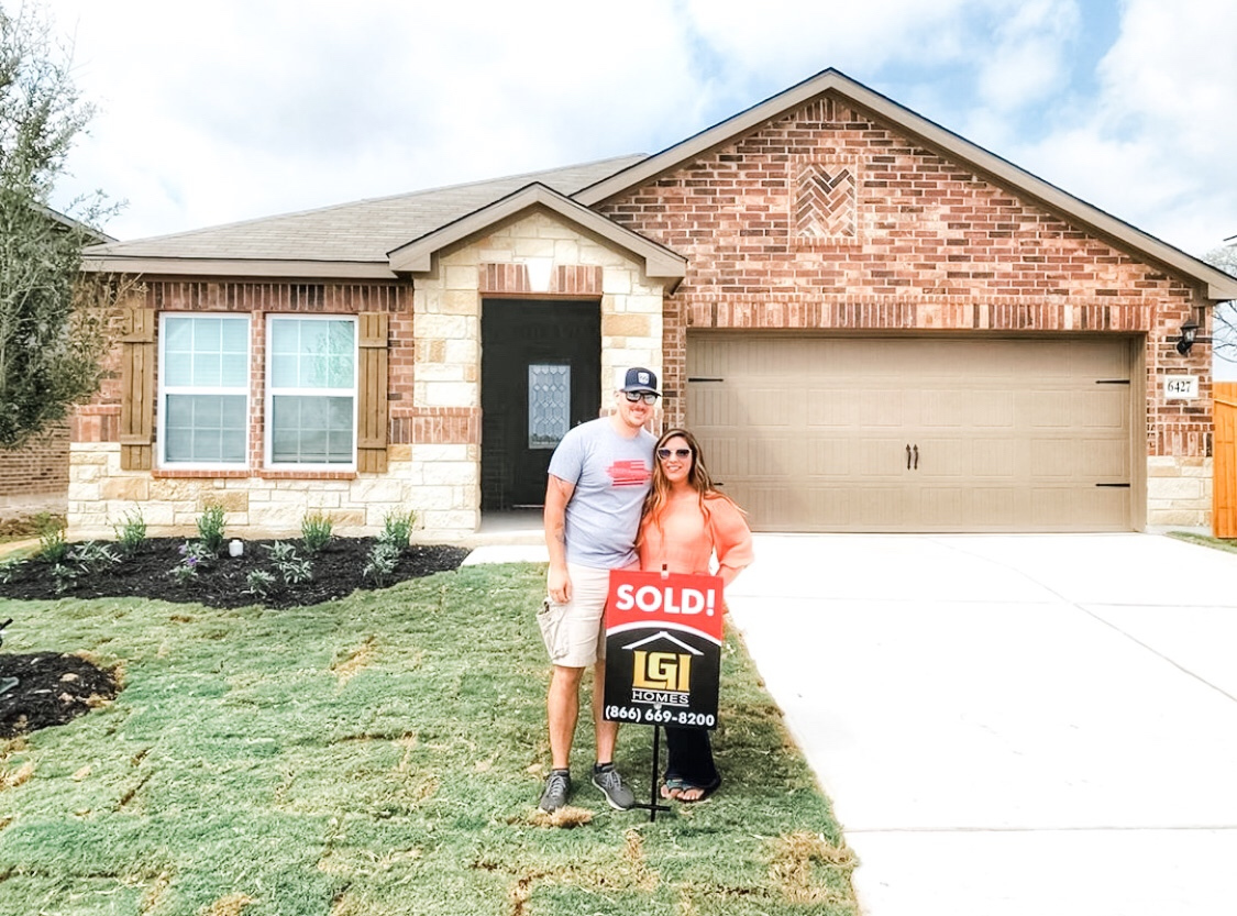 This weekend is your LAST CHANCE to make your homeownership dreams come true during our National Sales Event, Make Your Move!⁠ ⁠ Come out to any of our communities to discover amazing savings and incentives for first-time buyers. ⁠ ⁠ Learn more today: l8r.it/RcmB