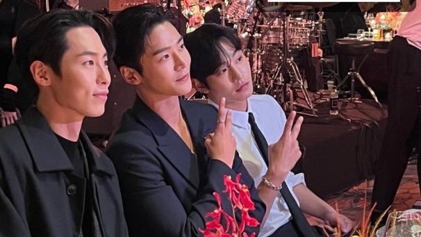 iconickdramas's tweet photo. Jaewook, Rowoon and Hyoseop in one frame 🥵 https://t.co/ClKvC4x9MQ