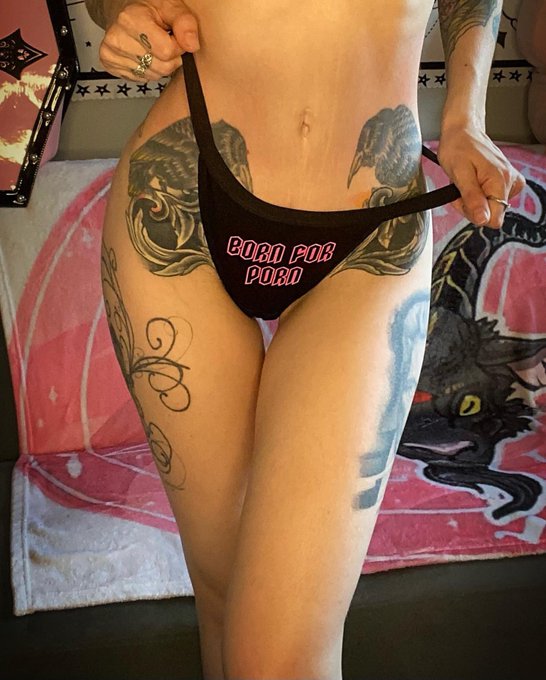 Obsessed with @femmefataleLA clothes! https://t.co/yCI3mwNz9I<a class="tags" target="_blank" title="On Twitter" href="/?out=eyJ0eXAiOiJKV1QiLCJhbGciOiJIUzUxMiJ9.eyJpYXQiOjE3MjE5ODc2MTAsImlzcyI6InR3cG9ybnN0YXJzLmNvbSIsIm5iZiI6MTcyMTk4NzYxMCwiZXhwIjoxNzUzNTIzNjEwLCJyZWRpcmVjdF91cmwiOiJodHRwczovL3R3aXR0ZXIuY29tL2ZlbW1lZmF0YWxlTEEifQ.4NNTUnIv413Qkh8LEfYNy88Je6pAkLKT-1aTeXLIQ2oQIbfoYFknhr32qGvdhpQOd-apHbX4xlBv-9zO825koA">@femmefataleLA</a><a href="/tag/mvsales"class="tags"><span>#mvsales</span></a>