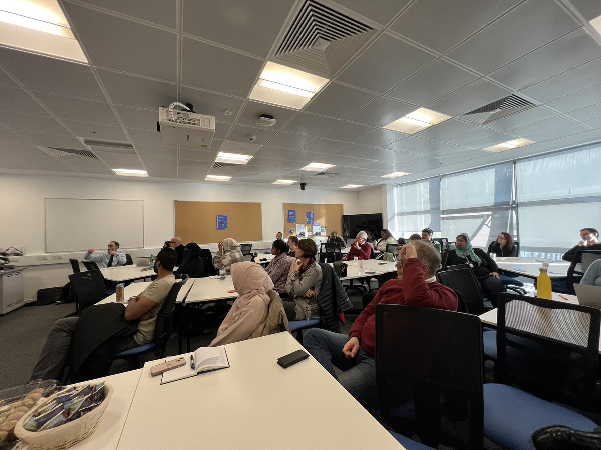 LawDundee's tweet photo. Earlier this week Prof Madeline Kass delivered a #PhD masterclass on what a foreign researcher needs to know about the #USLegalSystem

Hosted by Prof Colin Reid, Madeline is one of the visiting @ISSRDundee Global Scholars and will be here until 15 Nov. https://t.co/LqiEFODQtE