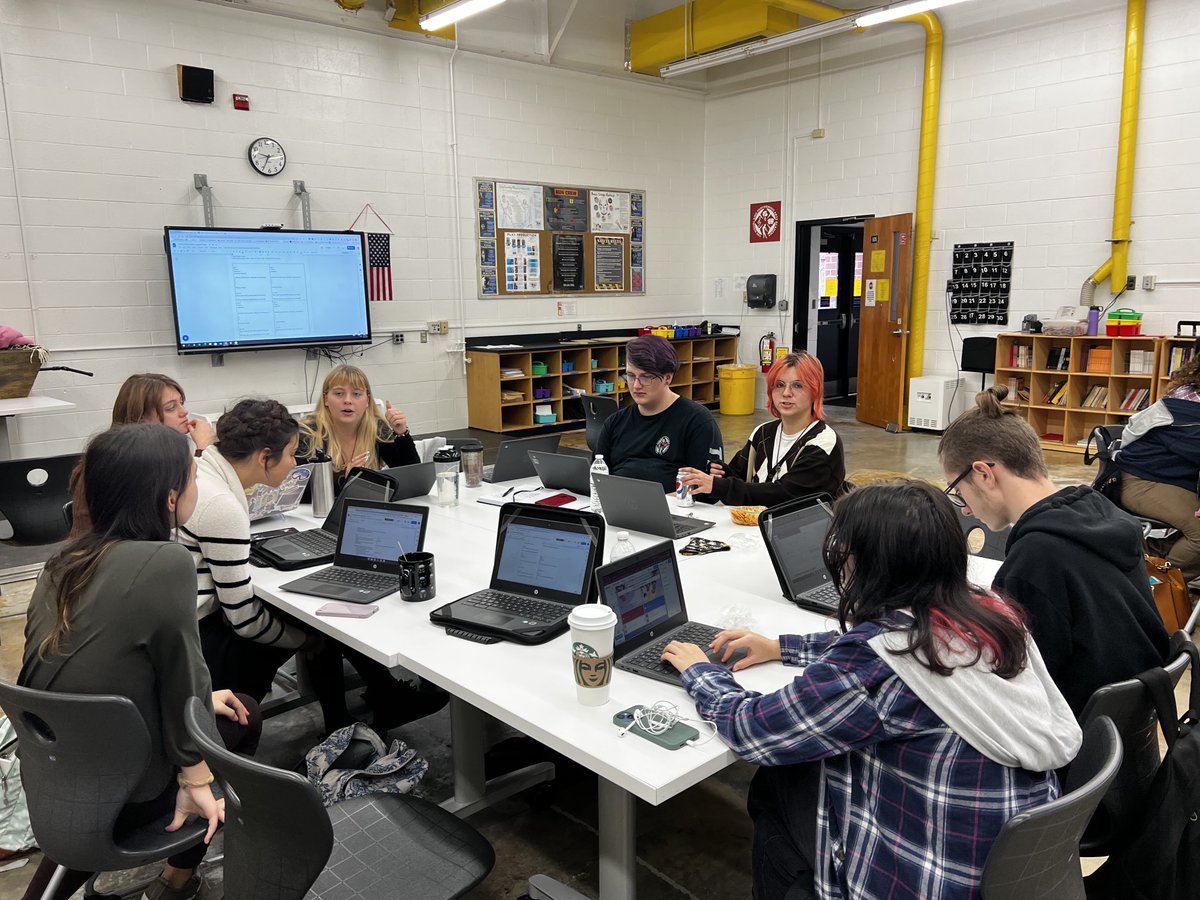 1st production meeting for the Academy Children’s Theatre Company ⁦<a href="/VPAASalem/">Amy Schuiteboer</a>⁩
