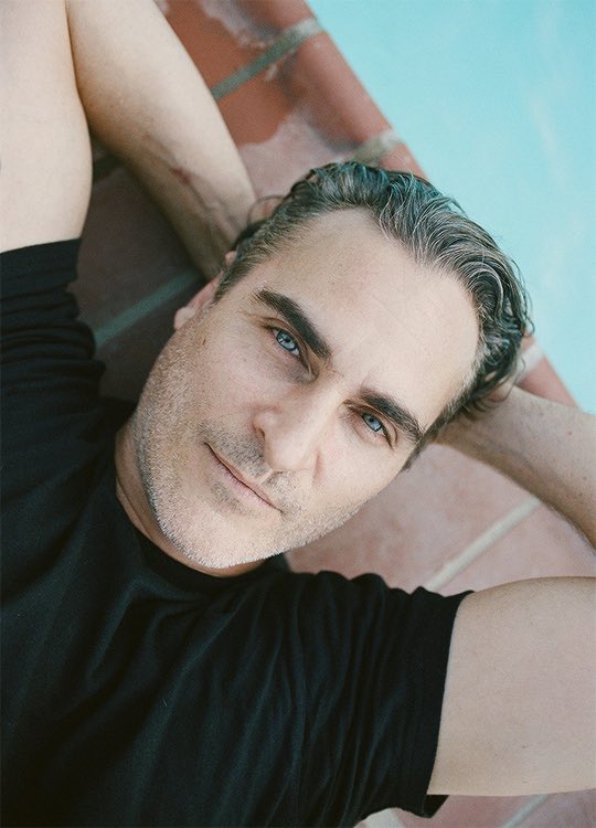 HAPPY MOTHERFUCKING BIRTHDAY THE GREATEST SCORPIO MAN, JOAQUIN PHOENIX! 
I love you, grandpa! 