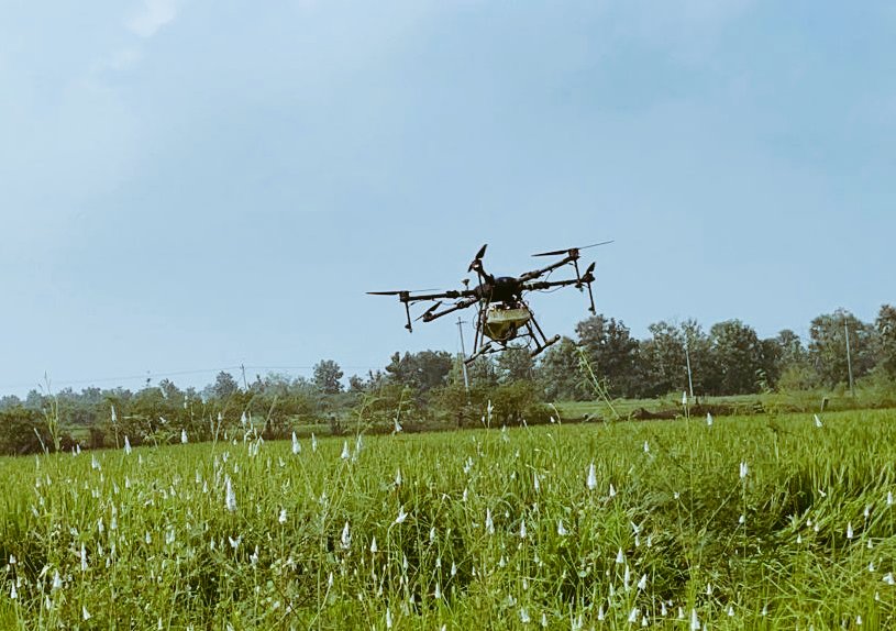 AnnaDataDrone's tweet photo. Agriculture Drone #drone #agriculture #డ్రోన్ https://t.co/yywhZ7dc68