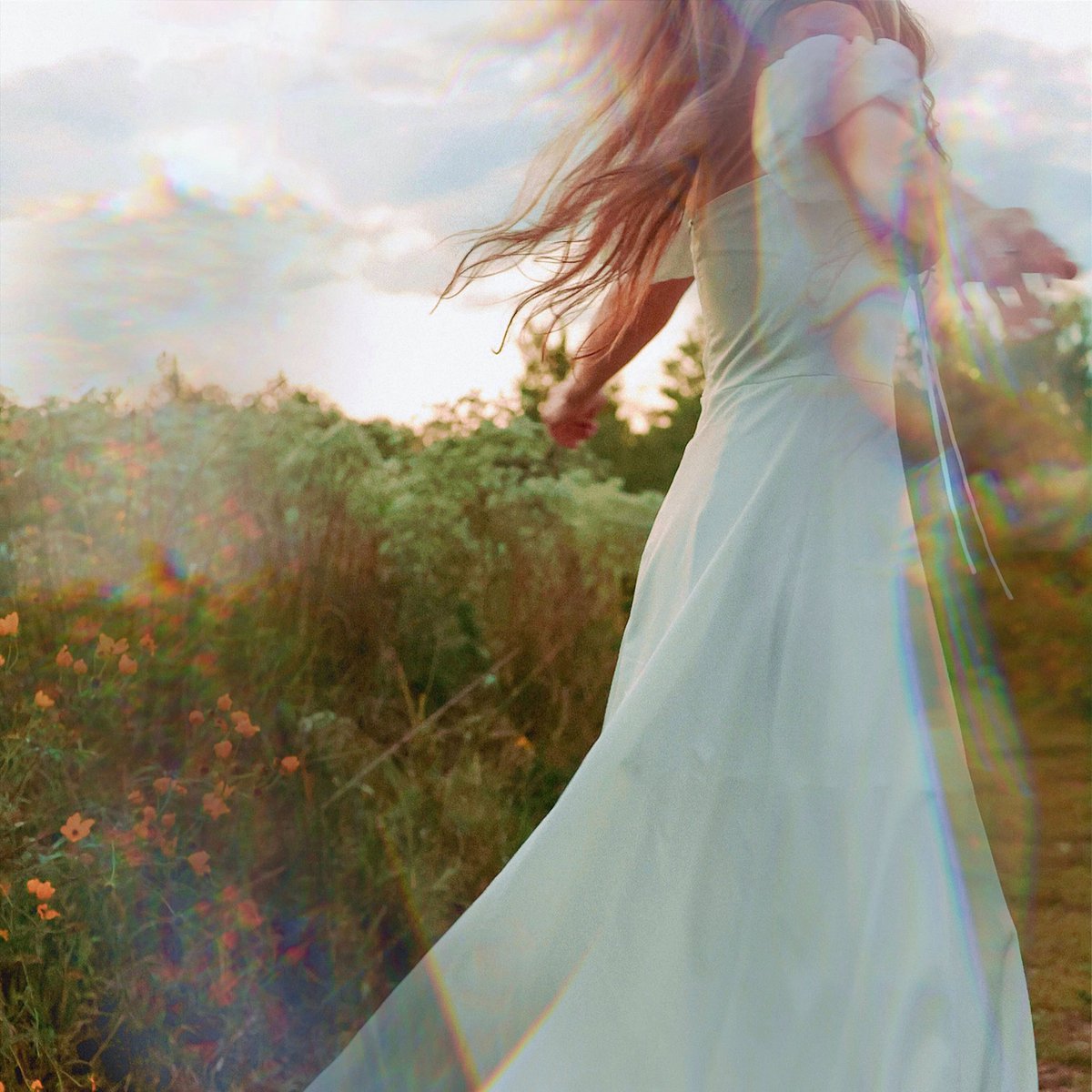 My new song "Ghost" is OUT NOW 🥲

Available everywhere you listen to music!
Watch the music video on Youtube 🦋
linktr.ee/mindywhite 

Please like it, share it, subscribe, add to playlists, and tag me in your posts 🤍 

#Ghost #NewMusic #NewMusicFriday