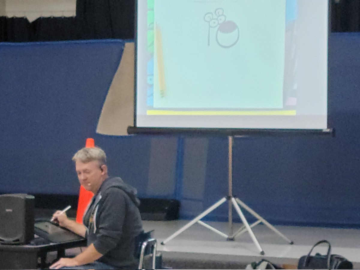 ProfesoraTT's tweet photo. We had so much fun drawing  with Artist/ Illustrator Steve Harpster today in Hilliard!Everyone is an ARTIST! @ProfesoraTT @ADCCampus @HilliardSchools https://t.co/DYbxVL3BwD