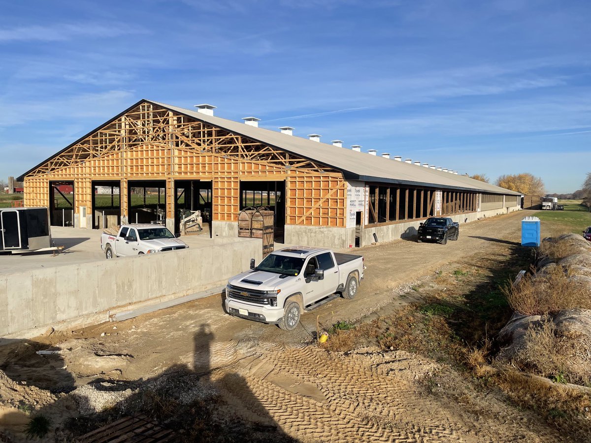 DaveGlenney's tweet photo. Beef barn in Norwich … final stages 👍😀 https://t.co/NbOEnoCTys