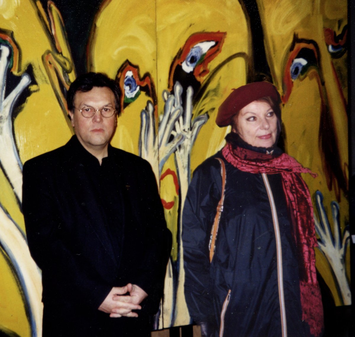 BernardDuvert's tweet photo. Bernadette Lafont était née le 28 octobre 1938.
Nous avons aujourd'hui une pensée pour elle.
Cette photo avec @BernardDuvert et Bernadette Lafont en 2001, venue voir son exposition à la crypte du Martyrium à Paris (18e).
Photo : Serge Tamagnot.
#bernadettelafont #bernardduvert https://t.co/fAR4A62TUK