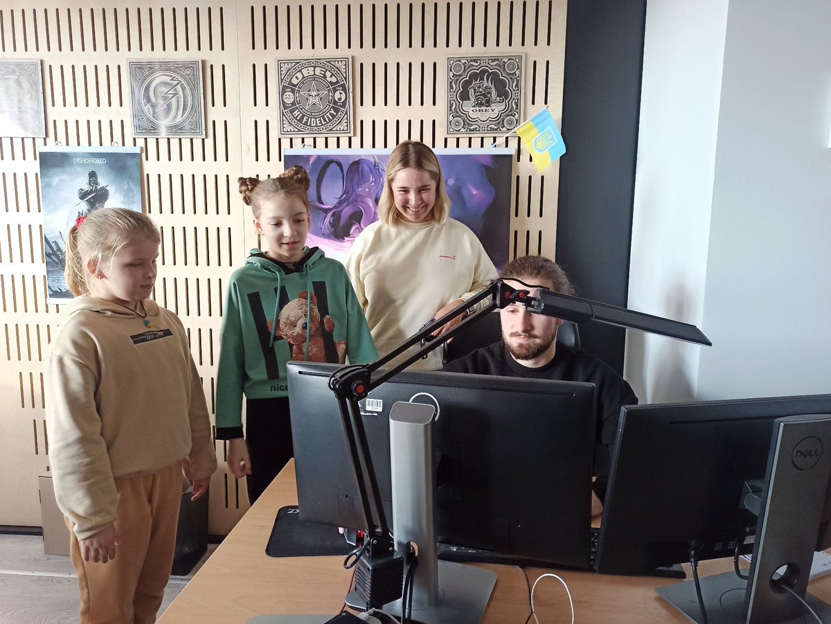 _VitaGames_'s tweet photo. VitaGames career day in @StepicoGames studio. Thank you so much for all your support, you made these children happy!

#vitagames #gamedev #arttherapy #stressrelief #GloryToUkraine #stepico https://t.co/R5OVxHjNEV