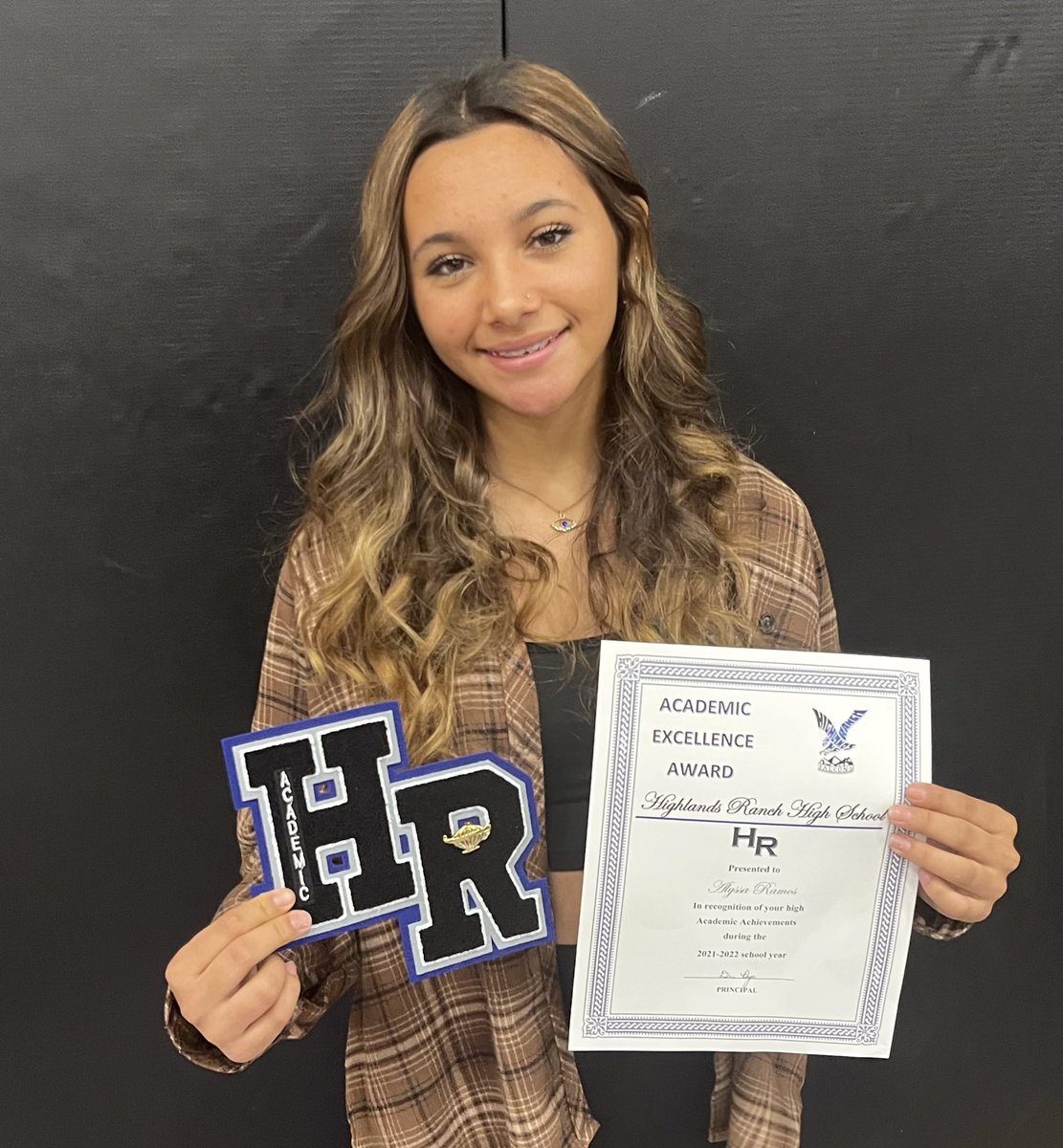 _CoachRamos's tweet photo. Very proud of this young lady @Alyssa_Ramos24 receiving her academic letter! She is killing it!! She is busting her tail academically and in sports! Keep pushing for your goals my baby! #Daughter #alwayspushingherself #academicletter https://t.co/rLaq6IvraV