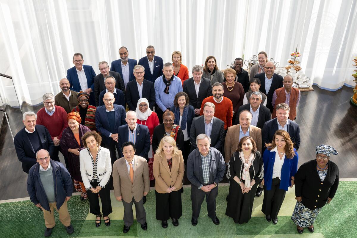 Back to basics. History teaches us that #HumanRights, and the fundamental values behind them, can provide a response to crises: #StandUp4HumanRights Powerful discussions at the Chief Executives Board of @UN leaders.