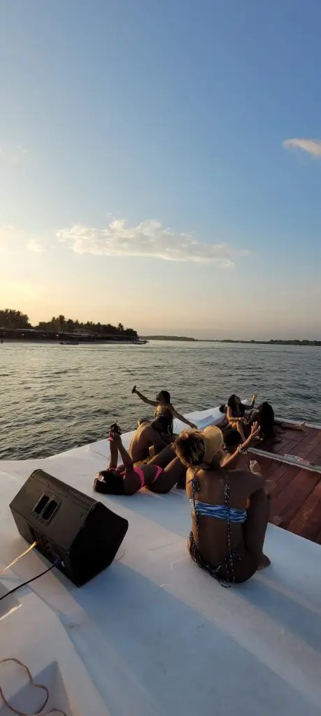 MyFirstBitcoin_'s tweet photo. Sailing.

Enjoy a family day navigating by the sea⛵️

Know the hidden corners of our coastal line and enjoy the sunset. 🍤🌞🥃🥳🍾

#ElZonteSchool #Bitcoin #Tourism #TravelLine https://t.co/ksbWgYWqWT
