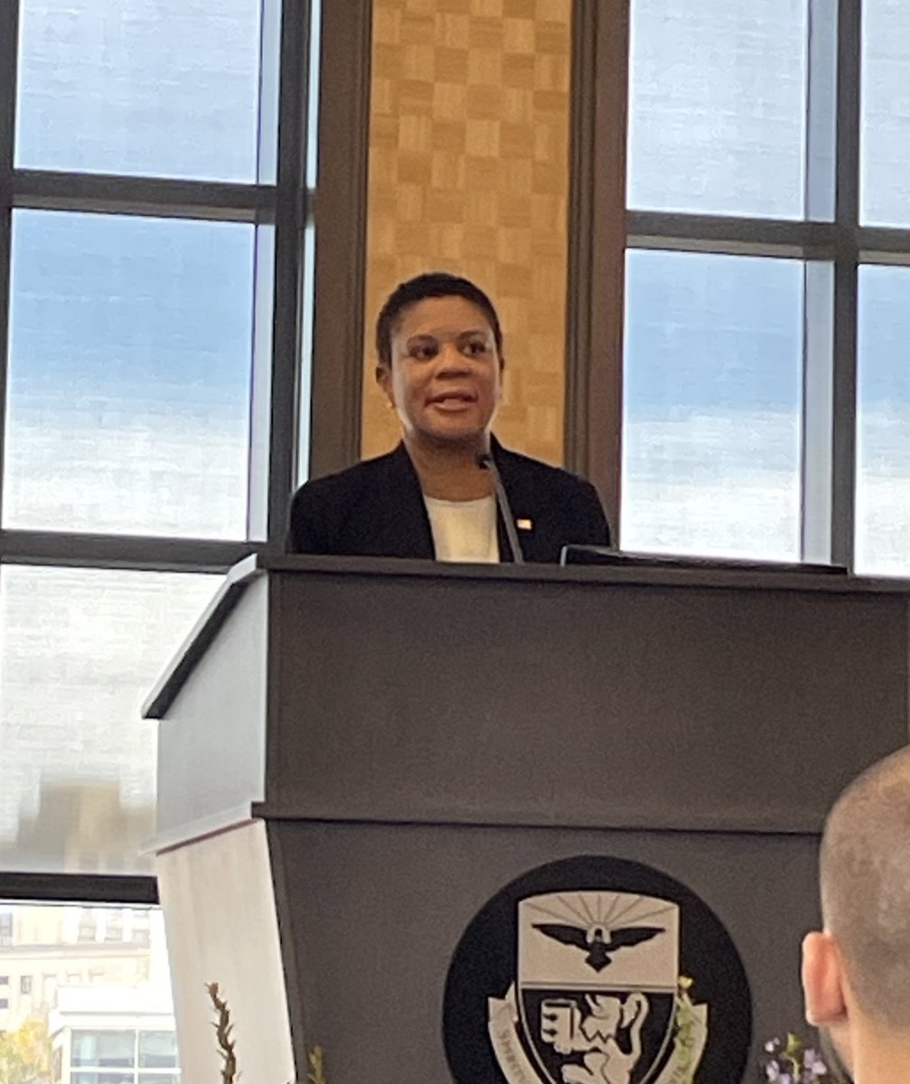 #DUQTechEthics Symposium has kicked off with <a href="/AlondraNelson46/">Alondra Nelson</a> - speaking my language! Rethinking #policy and #AIGovernance recognizing that AI technologies are not static. #ResponsibleAI <a href="/WHOSTP45/">White House OSTP</a>
