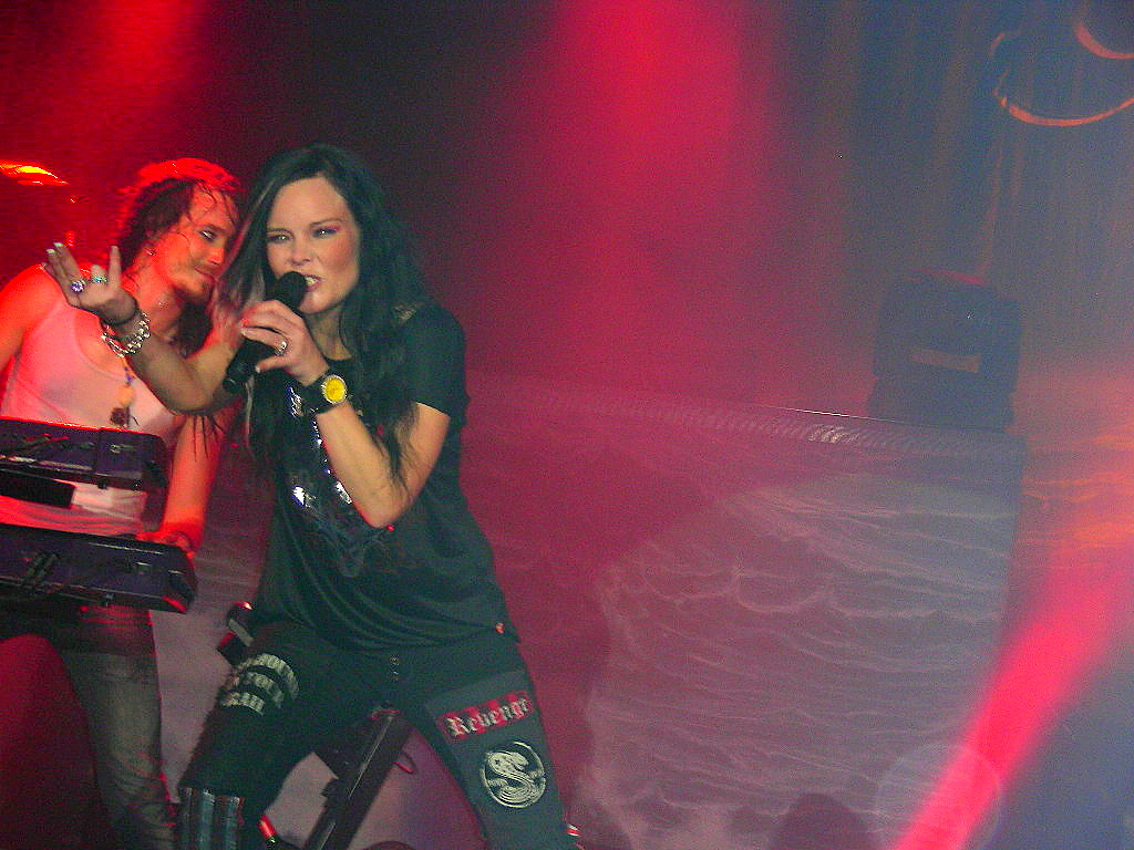 FloorJGoddess's tweet photo. ❤ Anette Olzon  ❤ 

#anetteolzon #Goddess https://t.co/mTnfQaTmB8