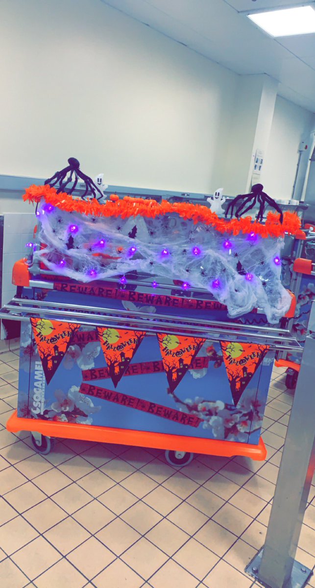 linzhastings's tweet photo. Catering is Halloween ready!! Rainbow ward staff and patients love the decorated trolley just as much as we love doing it 🎃👻 #HappyHalloween @WWLNHS https://t.co/umq9hmklqn