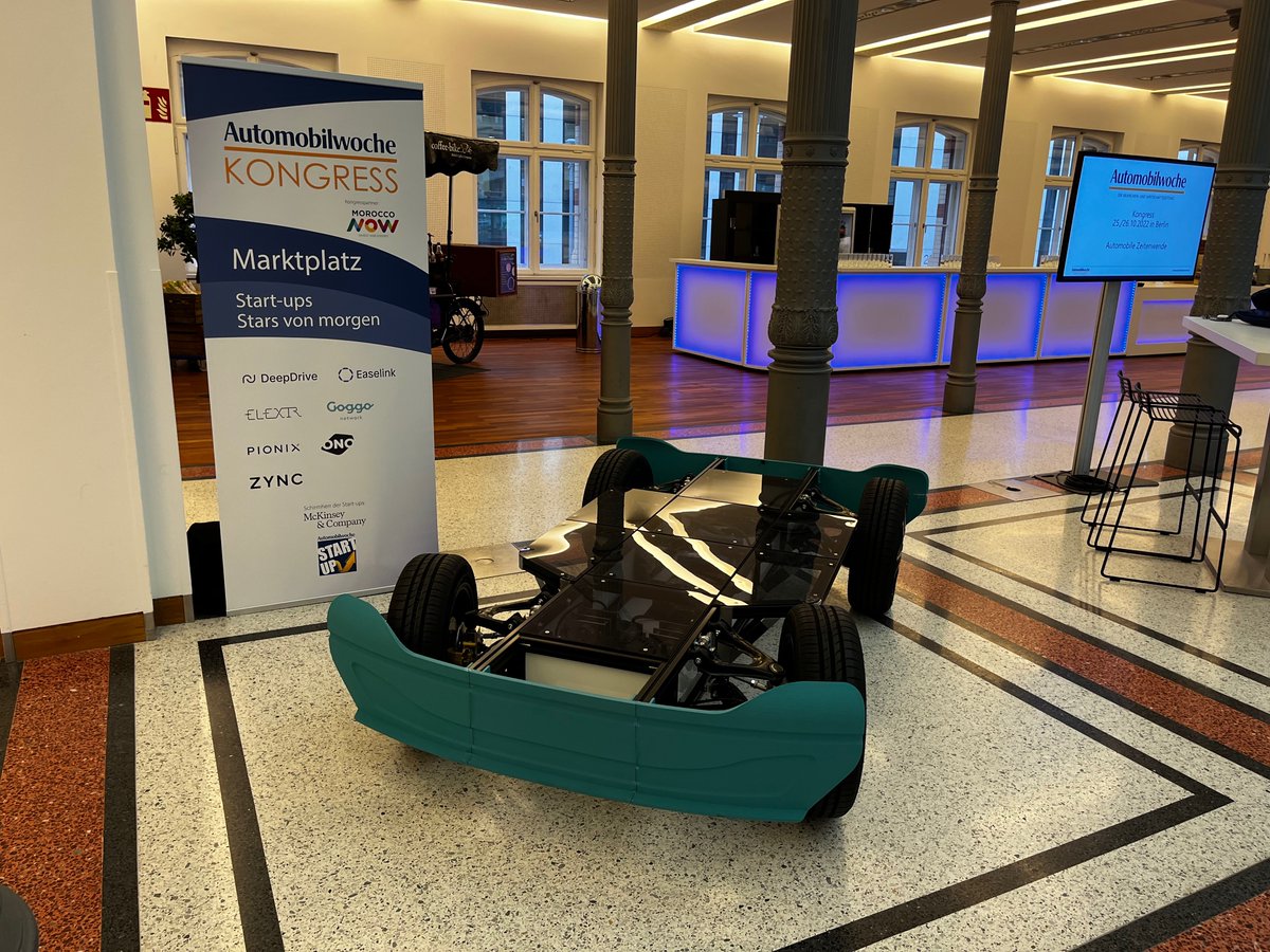 VEECLE (@veecle_software) on Twitter photo This was a good week for us. Rebranding. Co-winning first prize with <a href="/PionixDe/">Pionix GmbH</a> at Automobilewoche where really cool people came together for #innovation. And thanks most of all, to our team. Final thanks to <a href="/McKinsey/">McKinsey & Company</a> for hosting and helping everything go smoothly as well. This was a good week for us. Rebranding. Co-winning first prize with <a href="/PionixDe/">Pionix GmbH</a> at Automobilewoche where really cool people came together for #innovation. And thanks most of all, to our team. Final thanks to <a href="/McKinsey/">McKinsey & Company</a> for hosting and helping everything go smoothly as well.
