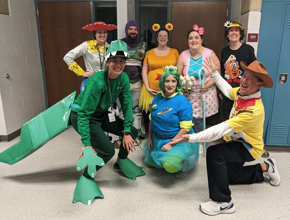 Toy Story...
6th grade Halloween 2022