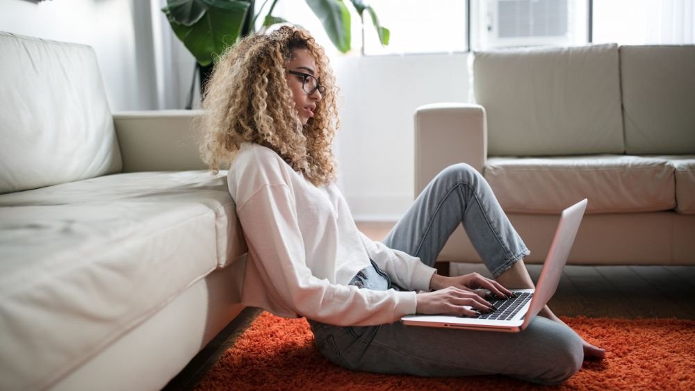 generalitat's tweet photo. 📢 L'#EOIVirtual comença el 23 de novembre
4⃣0⃣0⃣0⃣ places disponibles
🇬🇧 Ensenyament d’anglés i valencià
👩💻 100% en línia
🗓 Cita per a la matrícula ➡ 7 i 8 de novembre
💻 En https://t.co/EQNQqpSWso
📚 @GVAeducacio
📰 @vlcextra
https://t.co/aMoFcGzzLZ https://t.co/nXZCZwoAgG