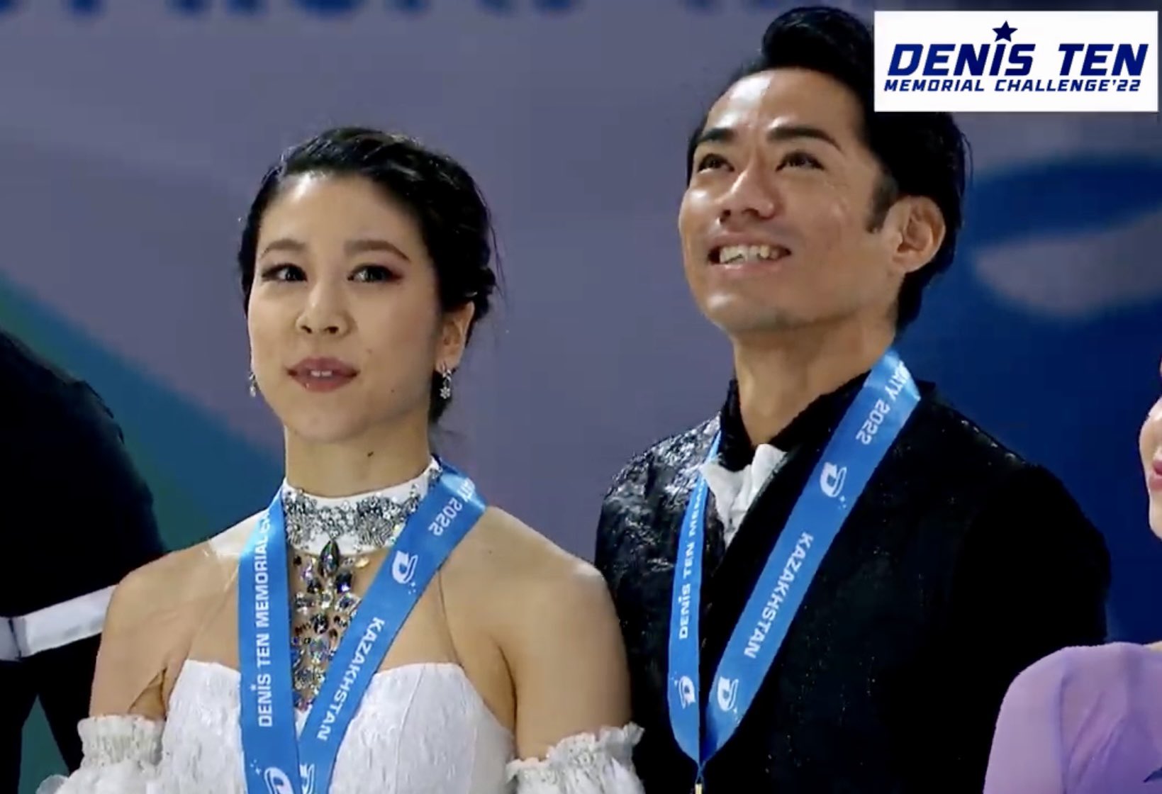 青き衣を纏いて銀盤に on Twitter 