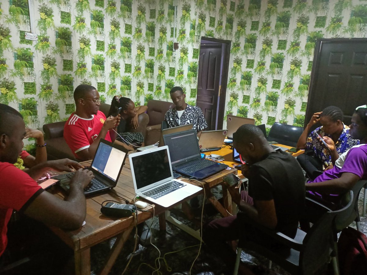 TechFacultyNG's tweet photo. One thing that's unique about Nnewi Tech Faculty is the community way of learning which we've perfected over time.
We blend individual learning with community way of learning for the best results.
Join us today to enjoy these benefits and lots more.
#NnewiTechCommunity #Tech https://t.co/hNoBZU6MOU