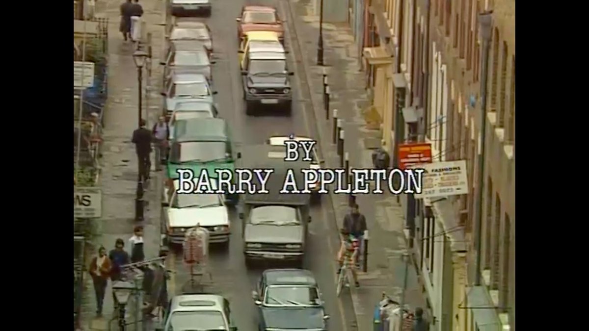 olivercrocker's tweet photo. 1/10 Former #FlyingSquad cop #BarryAppleton wrote 9/48 episodes of #TheBill in 1988 and has shared his inspirations for each story, his favourite being #HoldFire featuring a car explosion, Martella undercover and a stunning performance by Tony Scannell https://t.co/elCK9ZKYqz https://t.co/0nX8JEsBKR
