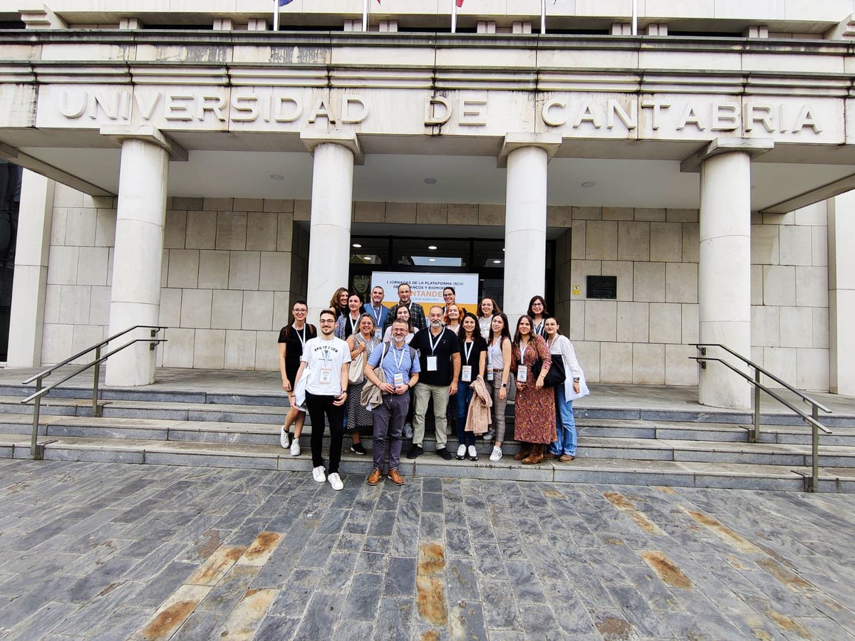 rvbiobancos's tweet photo. … y aquí las esperadas fotos de grupo de l@s asistentes de los biobancos de la RVB a las #IJornadasPISCIIIBB https://t.co/0ifzay8Wqc