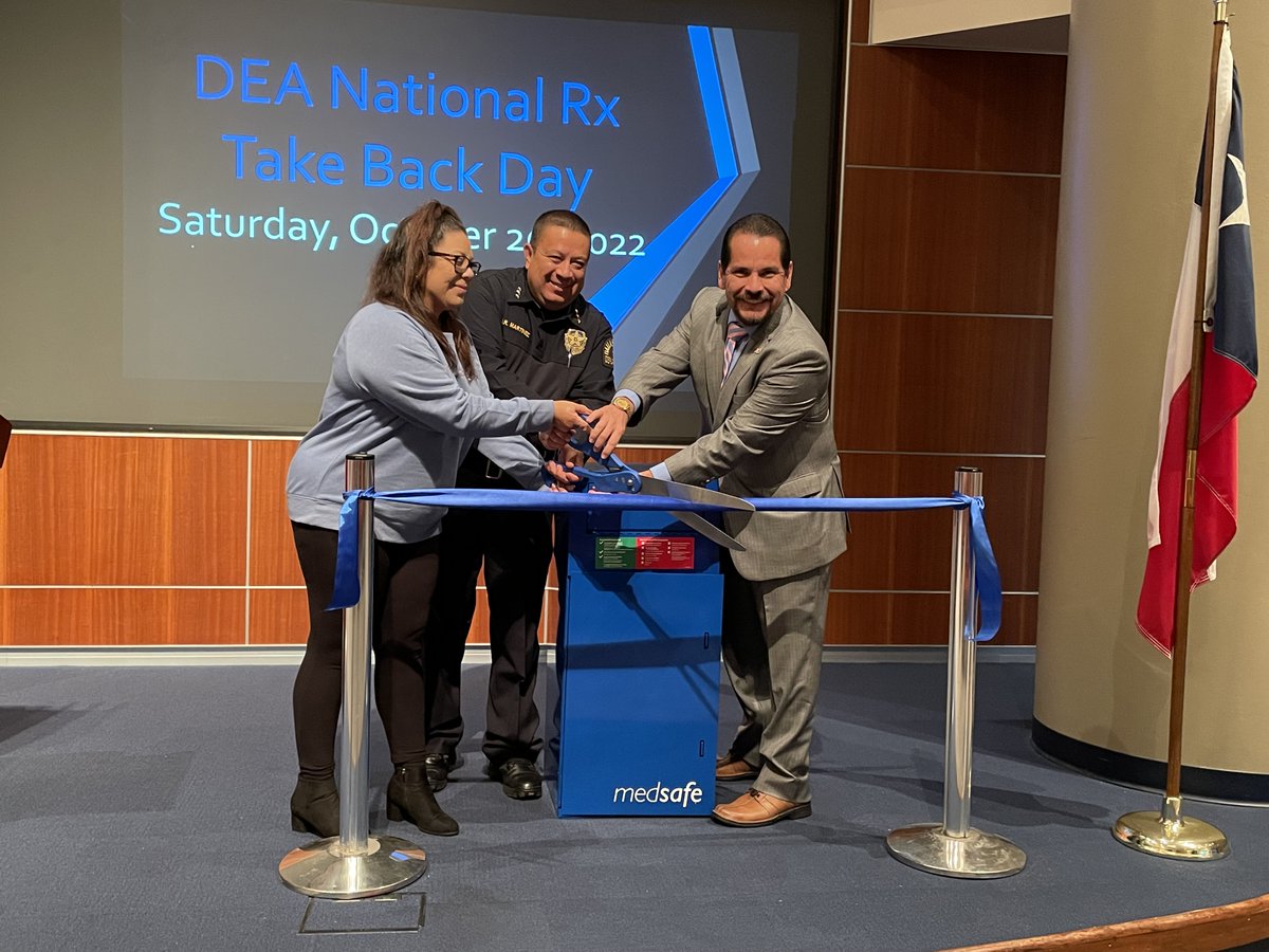 Today, we are honored to celebrate the collaboration with both DEA and Impact Dallas to bring a permanent drug disposal box to DPD HQ. It is through partnerships, such as these, that strides are made each day in combating the misuse of drugs and protecting our community.