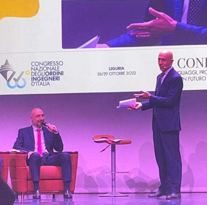 <a href="/RoccoFerreri/">Ferreri Rocco</a> esprime il suo punto di vista sull'evoluzione della professione d'Ingegnere e apporta la sua esperienza imprenditoriale in Italia e Francia
Modera : Gianluca Semprini @gianlusempri

#ingegneria #congressonazionale #CNI #ordiniingegneri