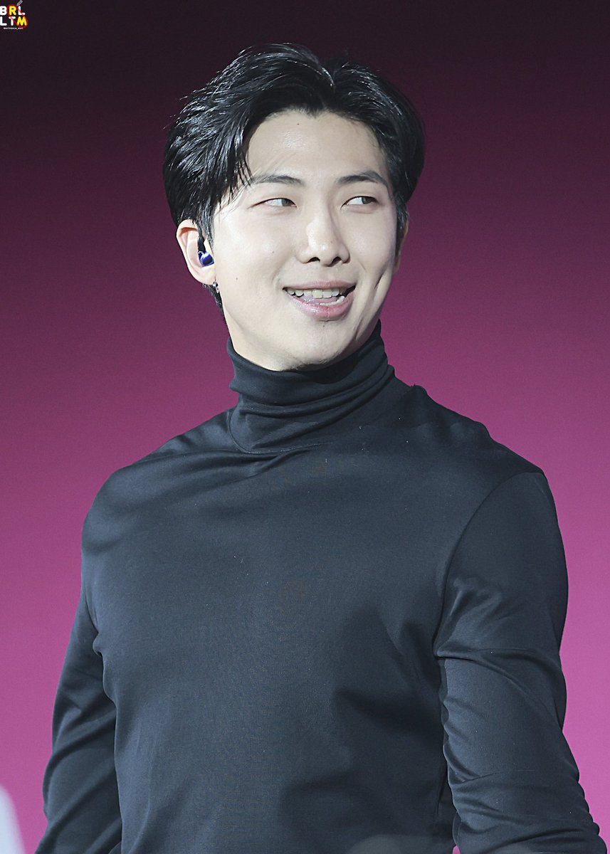 Brillante_Mon's tweet photo. 221028 W korea
#방탄소년단 #BTS #알엠 #RM #김남준 @BTS_twt https://t.co/oF1UpABhEC