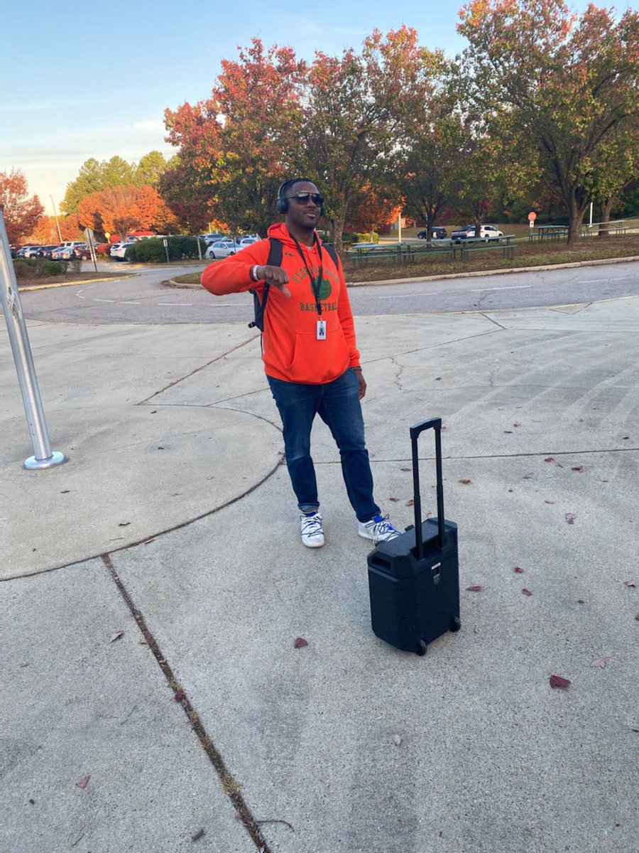 Admin_Andre tweet media