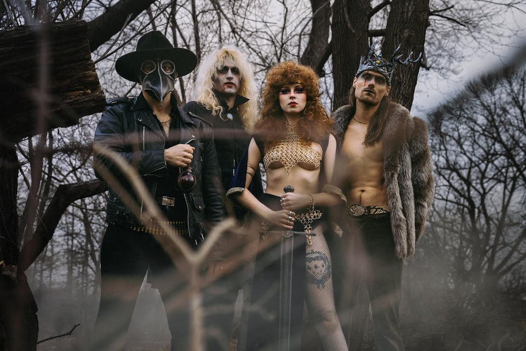TheGreatFrogLDN's tweet image. Step into the musical interdimensional world of Castle Rat, a 70’s inspired medieval fantasy doom metal band led by our very own Riley Pinkerton from our NYC store.

We speak to her ahead of the band&apos;s single release for ‘Feed the Dream’ today: thegreatfroglondon.com/blog/introduci…