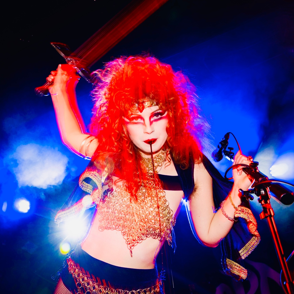 TheGreatFrogLDN's tweet image. Step into the musical interdimensional world of Castle Rat, a 70’s inspired medieval fantasy doom metal band led by our very own Riley Pinkerton from our NYC store.

We speak to her ahead of the band&apos;s single release for ‘Feed the Dream’ today: thegreatfroglondon.com/blog/introduci…