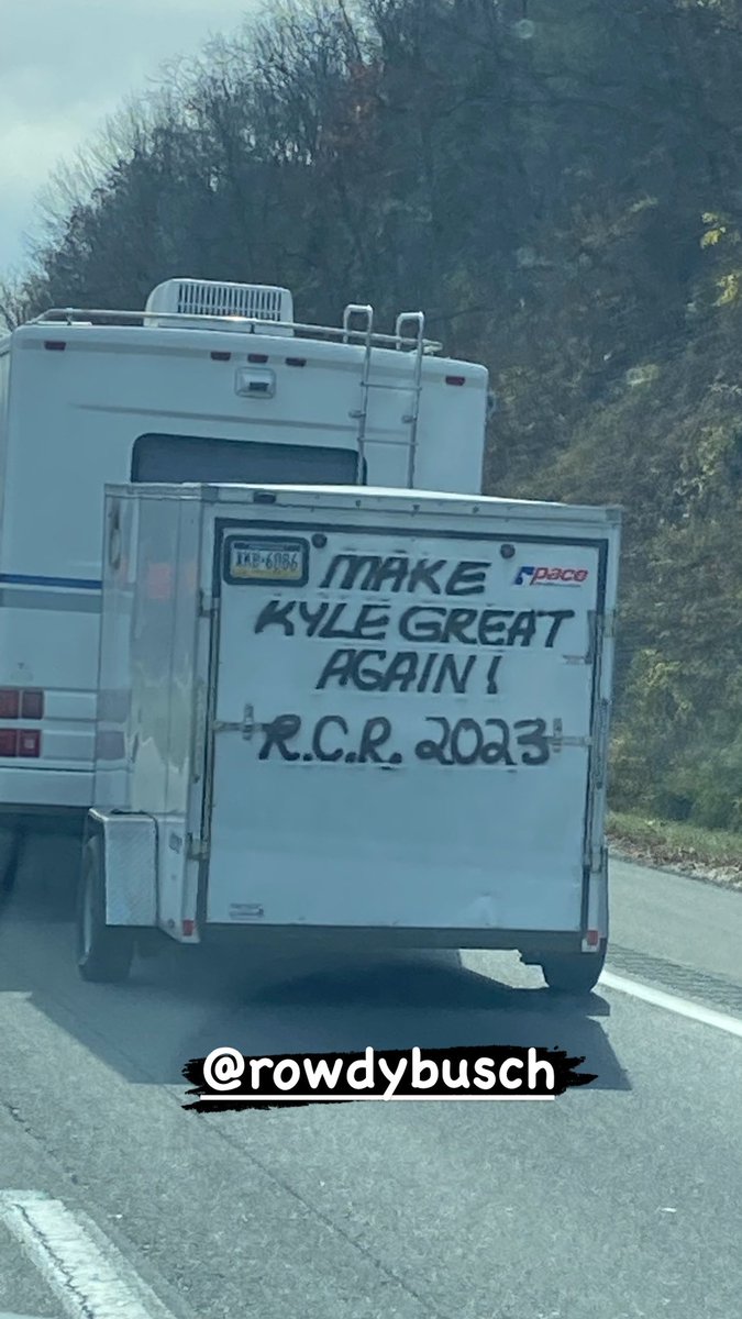 RodneyChilders4's tweet photo. 😬😬😬 @KyleBusch https://t.co/ZuvpOqTWdN