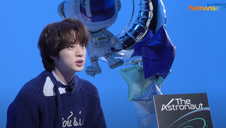 me_maria65's tweet image. Jin's some English trans in this speech that he made. I can't believe that there were people who actually bullied him. He &amp;amp; the boys endured this,  just to make us happy.  This is ridiculous. Their decision makes sense now.

Thanks @yourlove_army for this trans.💜