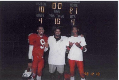 CoachDBaker81's tweet photo. #FBF me and lil bro set the city on 🔥. Numbers don’t lie. Legends in da 3✊🏾🙏🏾❤️💯 #386 #MYRNA #DaTANK JOHN15:7-8 #Day1 https://t.co/9i3kL2gcF2