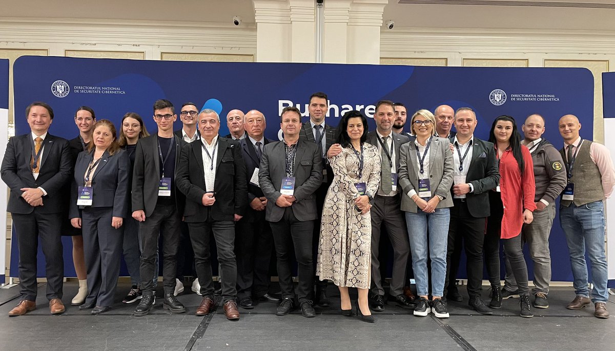 DNSC_RO's tweet image. 🇷🇴 DNSC Team, everyone 📸 

#BucharestCybersecurityConference is officially over, so we all thank you for being here, phisically or online! 

#DNSC #CyberSecMonth