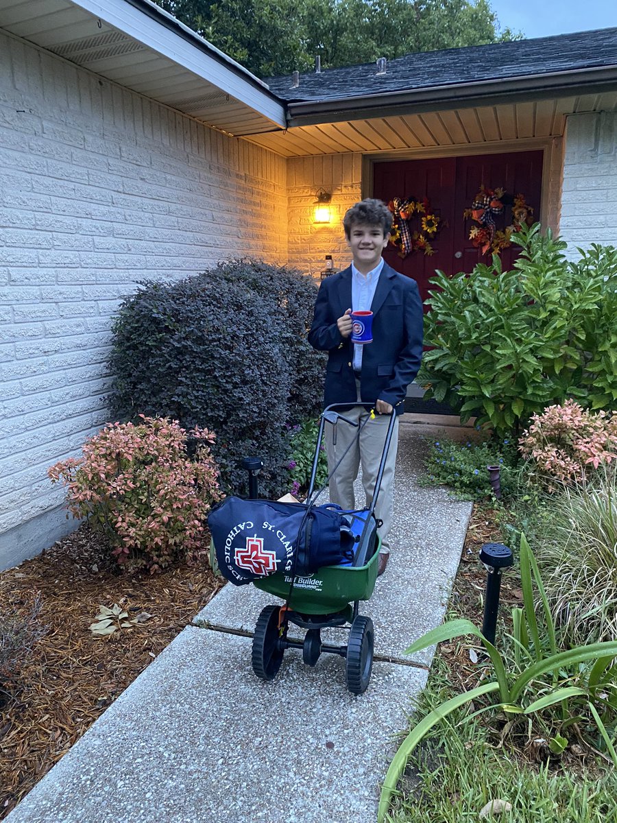 Anything but a backpack day💥💥💥 #anythingbutabackpack #RedRibbonWeek2022