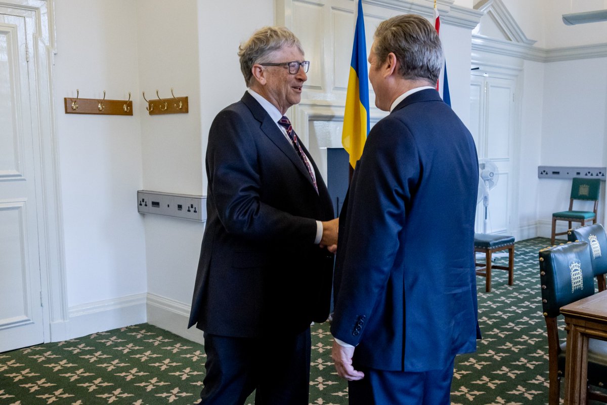 It was great to meet with @BillGates this week. We discussed how the UK can support global health development and use the net zero goal to invest in science and technology, creating new jobs. Labour will boost growth and protect the environment with our Green Prosperity Plan.