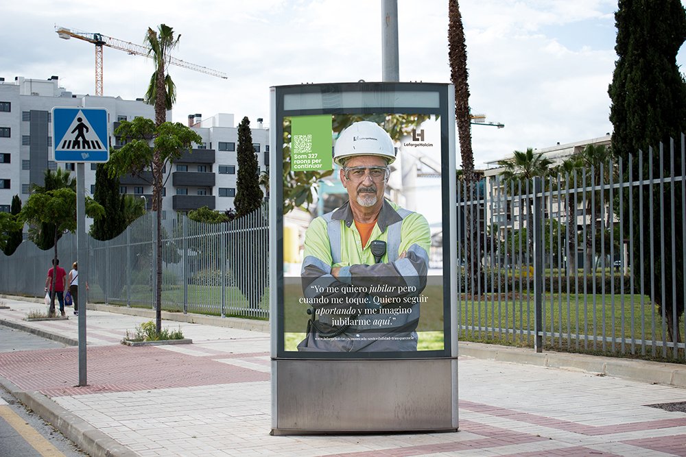 CritsdeCriteri's tweet photo. Campanya "som 327" de testimonis treballadors de la cimentera de Montcada i Reixac, per defensar els seus llocs de treball. https://t.co/nmPbEeFIqt