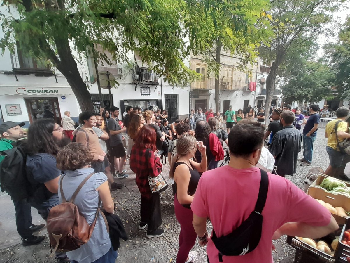 We would like to congratulate the comrades in the CNT AIT Granada <a href="/cntaitgranada/">CNT-AIT Granada</a> for the successful anarchist meetings and activities held on the occasion of the "Red and Black October" (Octubre Rojinegro).