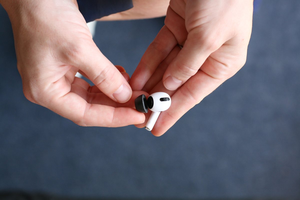 complyfoamau's tweet photo. Comply Foam Tips for AirPods Pro 🌟 a secure and comfortable fit to ease ear soreness caused by AirPods wear
https://t.co/KHhL9pnIrB
#Apple #AirPodsPro #AirPodsPro2ndGeneration #ComplyTips #ComplyFoam #tech #futuristic #fit #smarthome #innovation #comfort #earbuds #SteveJobs https://t.co/viyfJWybiE