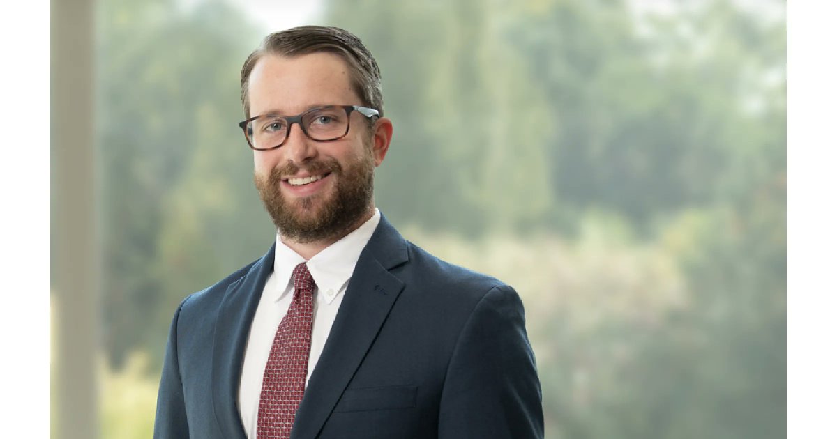 NCBA member Grant Simpkins recently joined Hedrick Gardner Kincheloe & Garofalo – congratulations! Stay updated on the recent legal moves and changes in N.C. with Checking In on the #NCBarBlog: buff.ly/3FoDrk0.