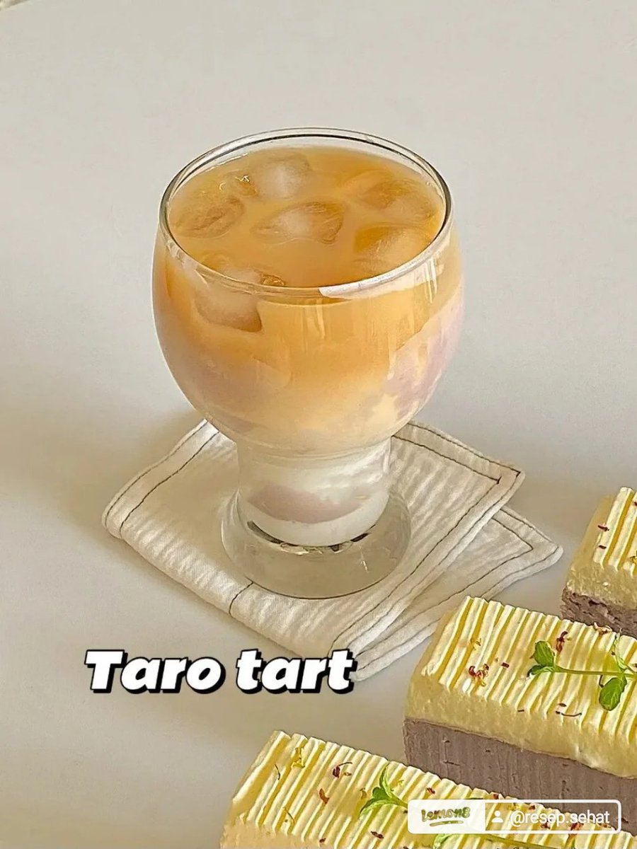 resepsehat_'s tweet photo. 3: Setelah dipanggang, biarkan dingin lalu, olesi permukaannya dengan krim atau yogurt kental untuk hiasan, lalu potong-potong dan sajikan
 
Gula 0 kal yang digunakan untuk gula dapat diganti dengan yogurt untuk hiasan permukaan, jadi kalian tidak perlu khawatir BB bertambah😍🙌🏻 https://t.co/LUlevXQi6K