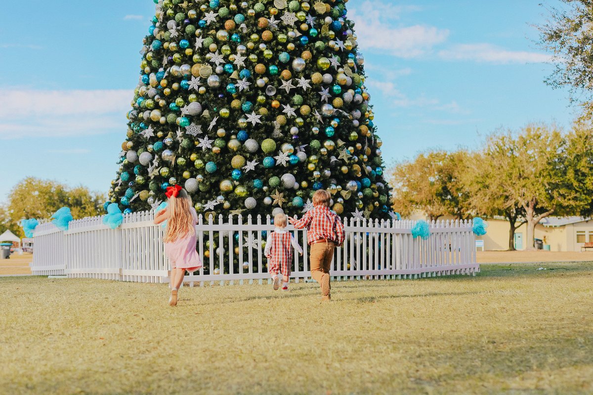 Kick off the holiday season this year in Panama City Beach on Thanksgiving weekend! Beach Home for the Holidays features headliner Cam, a tree lighting, Mr. &amp; Mrs. Claus, s'mores, campfires, fireworks &amp; more! PCBHolidays.com