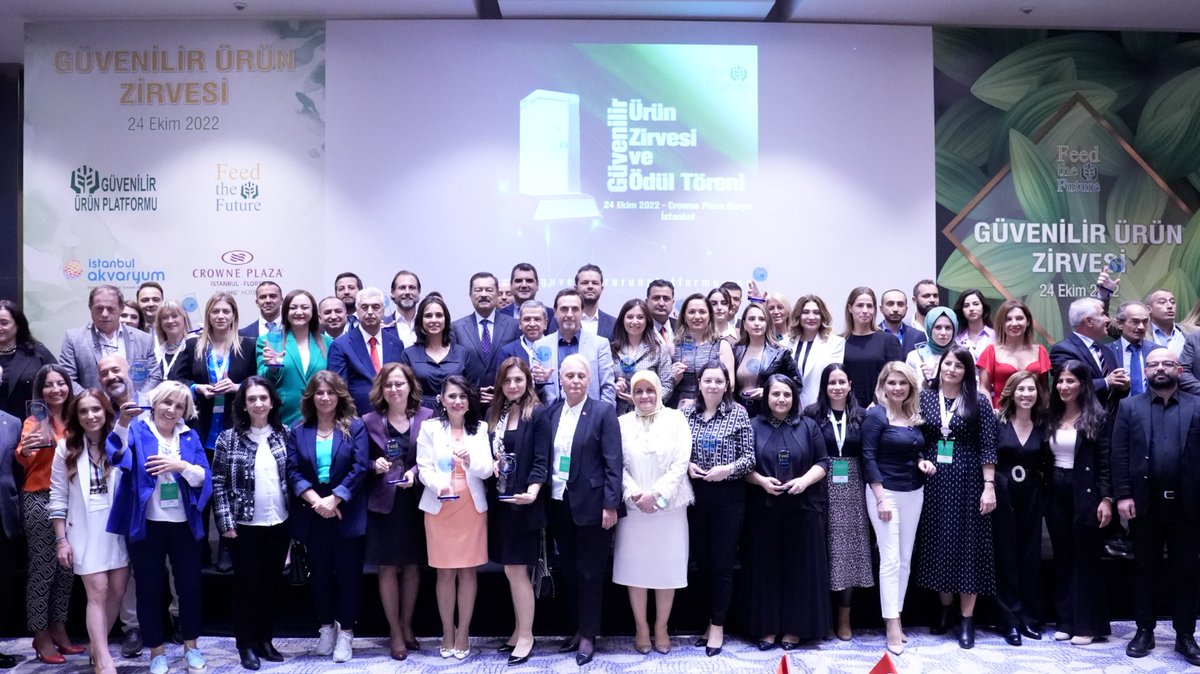 Polifarma İlaç’a "Güven” ödülü... Polifarma İlaç, “Takviye Edici Gıda” kategorisinde “En Güvenilir Gıda Takviyesi” ödülünün sahibi oldu. #Beslenme #Clinical #corona #depresyon #doctor #DoctorsBPM #egzersiz #human #insan #kilo #people #Polifarmaİlaç

doctorsbpm.com/polifarma-ilac…