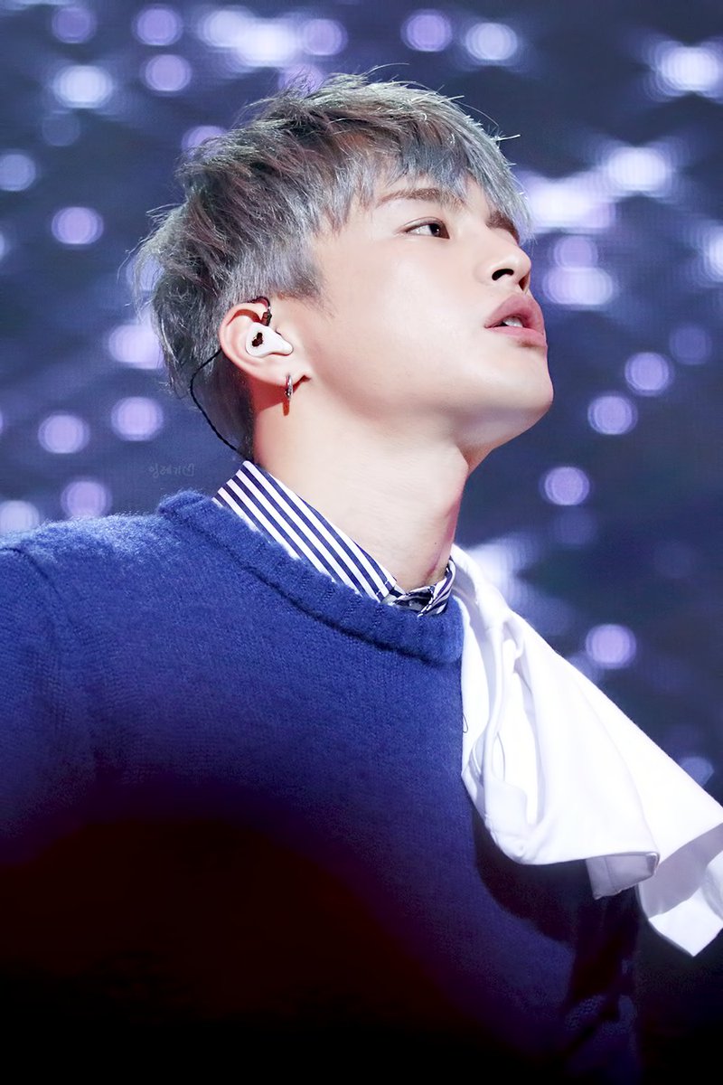 ing_gugi's tweet photo. 161231 민초콘 직찍
은바리 못보신 분들이 많다고 하여 올립니다 하핳

#서인국 #Seoinguk #ソイングク https://t.co/bxHlbl5u0F