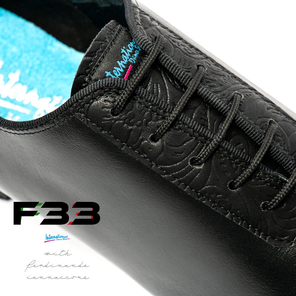 What's happening? We made a new shoe, we really like it and you can take a good look at it here:

internationaldanceshoes.com/blog/f33-with-…

Designed with <a href="/FRD33/">Ferdi33</a>