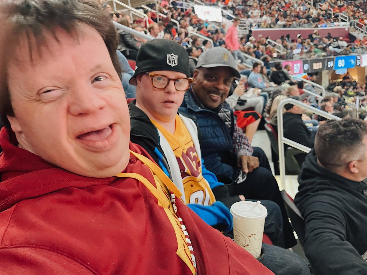 Had a great time with these guys at Wednesday’s <a href="/cavs/">Cleveland Cavaliers</a> game!

#LetEmKnow